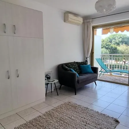 Nice Studio With Balcony Near The Beach Apartment Cannes
